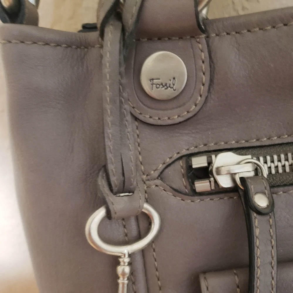 FOSSIL handbag 👜 - Picture 5 of 6